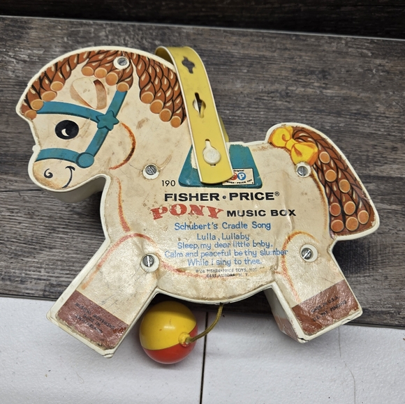 Fisher Price Pony Music Box Schubert's Cradle Song 1968 Pull String & Music Work - Picture 2 of 3